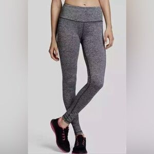 Victoria’s Secret VSX Sport - Knockout by Victoria’s Secret Tight Leggings Large